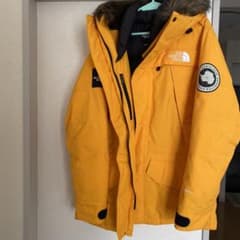 ノースフェイス　アンタークティカパーカー　ゴールドのサムネイル