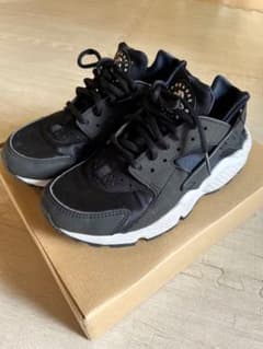 NIKE AIR HUARACHE RUN  /ハラチ　レディース24cmのサムネイル