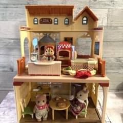 シルバニアファミリー きいちごのお家&森のピザ屋さん　お人形小物セット