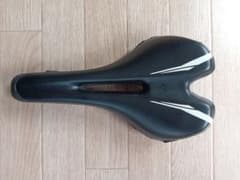 中古 specialized touch サドルのサムネイル