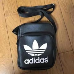 瑠璃様専用 adidas ショルダーバッグ 黒のサムネイル
