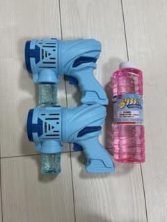 バブルガン2個と液体ボトルセットのサムネイル