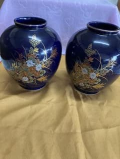 花瓶 2個セット 瑠璃色 金彩 花柄 陶器 - メルカリ