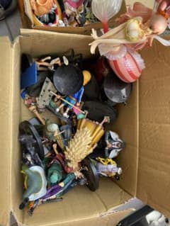 ワンピース フィギュア多数のサムネイル