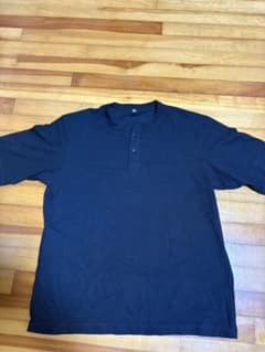 UNIQLO ユニクロ ヘンリーネックTシャツ ブラックサイズXL最終値下げ！のサムネイル