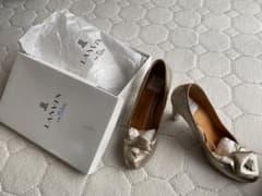 再再値下げ** LANVIN en bleu パンプスのサムネイル
