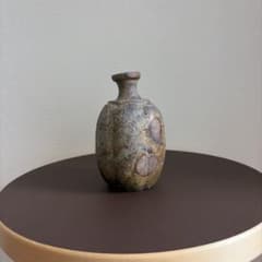 横山直樹 (師 川端文男) 備前自然練り込み徳利 徳利 共箱 陶芸 陶器 民藝 横山直樹 (師 川端文男) 備前焼 自然練り込み徳利 徳利 共箱 陶芸 民藝