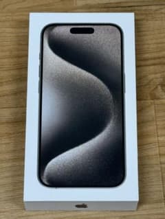 iPhone 15 Pro 256GB ナチュラルチタニウム 新品未開封のサムネイル