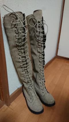 ブーツのサムネイル