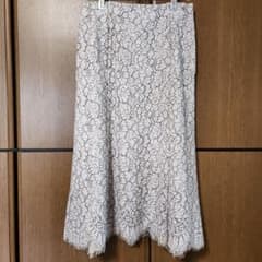花柄レース ロングフレアスカート ホワイトのサムネイル