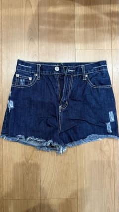 ダメージ加工ダークブルーショートパンツのサムネイル