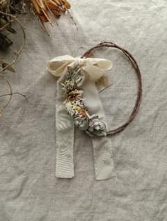 드라이 플라워 리스 베이지 화이트 ribbon Tiara