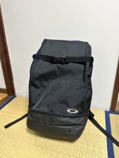 【大容量】OAKLEY オークリー バックパック 撥水 ブラック 30Lのサムネイル