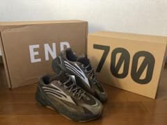 YEEZY BOOST 700 geodeのサムネイル