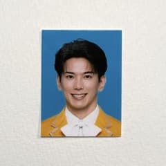 モナキ 証明写真ガチャ じん - メルカリ