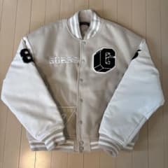 GUESS スタジャン ベージュ レザー袖 未使用 メンズ ジャケットのサムネイル