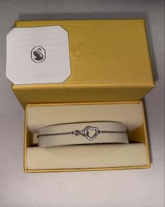 Swarovski(스와로브스키) Infinity 하트 팔찌