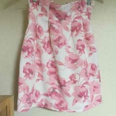 onewayの花柄スカートのサムネイル