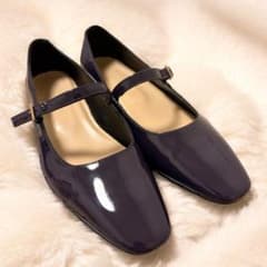 【極美品✨】現行モデルファビオルスコーニ ストラップエナメルパンプス 箱あり 極美品✨】現行モデルファビオルスコーニ ストラップエナメルパンプス