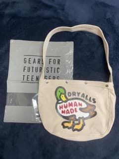 human made ショルダーバッグ　即購入可のサムネイル