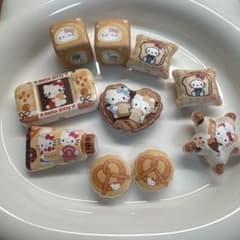 サンリオ白猫パン屋ビーズセット♡のサムネイル