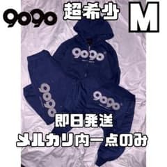 M*☆様 9090girl OG Logo Off Shoulder Glitt OG Logo Off Shoulder Glitter Tee – YZ