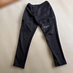 Laughtern ブラックパンツ ジッパーポケット付きのサムネイル