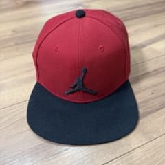 JORDAN キャップ レッド ブラック 帽子のサムネイル