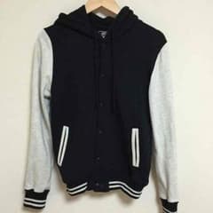 beams パーカーのサムネイル