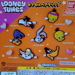 LOONEY TUNES ルーニーテューンズ ヘアクリップ 全7種 ガチャ - メルカリ
