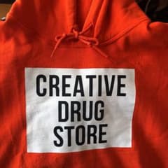 creative drug store ロゴパーカー　オレンジ　Lのサムネイル