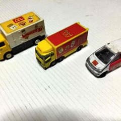 マックのミニカーのサムネイル
