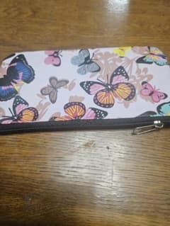 蝶柄フラットポーチ＆ハート柄がま口ポーチ 2点セットのサムネイル