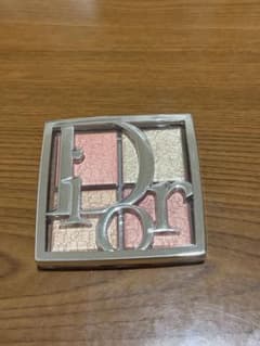 Dior バックステージ グロウ マキシマイザー パレット 003のサムネイル