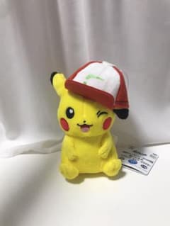 ピカチュウ ぬいぐるみのサムネイル