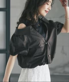 La boutique BonBon カットソードッキングシャツ ブラック - メルカリ