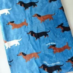 〈専用です〉ダックスフンド＊ひざ掛けのサムネイル