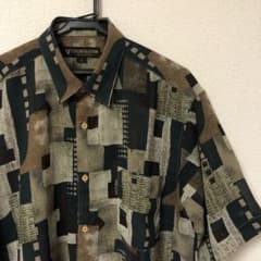 古着　総柄シャツ　ポリシャツ　デザインシャツ　半袖のサムネイル