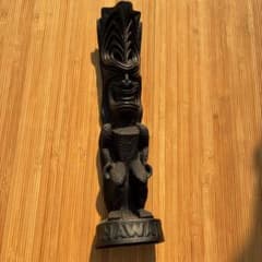 HAWAII トーテムポール風彫刻 - メルカリ