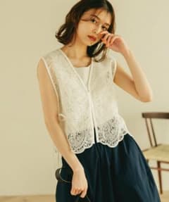 studio clip新品タグ付き　コードレースジレ　ホワイト　フリーサイズのサムネイル