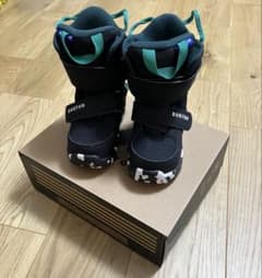 BURTON スノーボードブーツ 子ども用 ミニグロム15.5のサムネイル