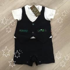 新品未使用❤️ボタニカル柄ロンパース❤️のサムネイル