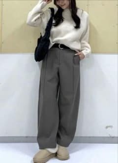 GU ブラッシュドワイドテーパードパンツQのサムネイル