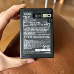RICOH デジカメバッテリーチャージャーのサムネイル