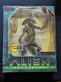 ウォーリアーエイリアンフィギュア未開封品のサムネイル