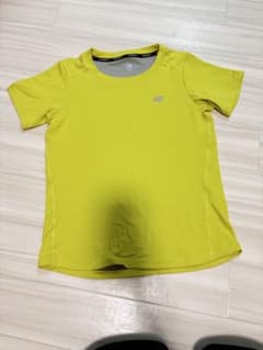New Balance トレーニングウェア Tシャツ イエロー レディースMのサムネイル