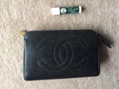 CHANEL シャネル キャビアスキン ポーチのサムネイル