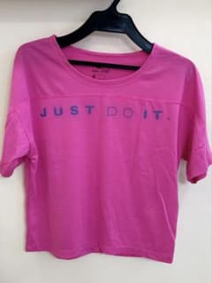 Nike DRI-FIT ピンク Tシャツ Sサイズのサムネイル