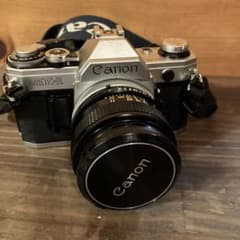 【動作未確認】Canon AE-1 フィルムカメラ レンズ・説明書付 ジャンクのサムネイル