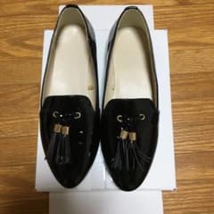 ローファー新品未使用　　黒エナメル　　M 23、5㎝のサムネイル